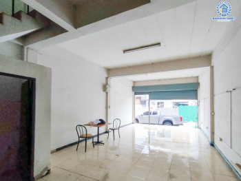 *****อาคารพาณิชย์มือสองย่านนนทบุรี ม.ซอยบางกร่าง40 บางกรวย-ไทรน้อย เนื้อที่ 17 ตร.ว. ฟังก์ชัน 2 ห้องนอน 3 ห้องน้ำ บนทำเลเชื่อมต่อถ.บางกรวย-ไทรน้อย, ถ.ราชพฤกษ์, ถ.รัตนาธิเบศร์ ใกล้รถไฟฟ้าสายสีม่วง "สถานีบางรักน้อยท่าอิฐ"